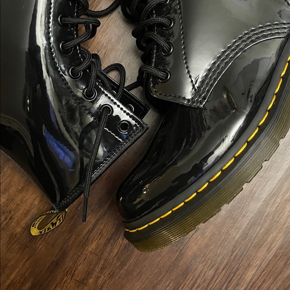 NEW Dr. Martens Docs Jadon Black Patent Leather unisex Boots Ladies 9 - Picture 13 of 16